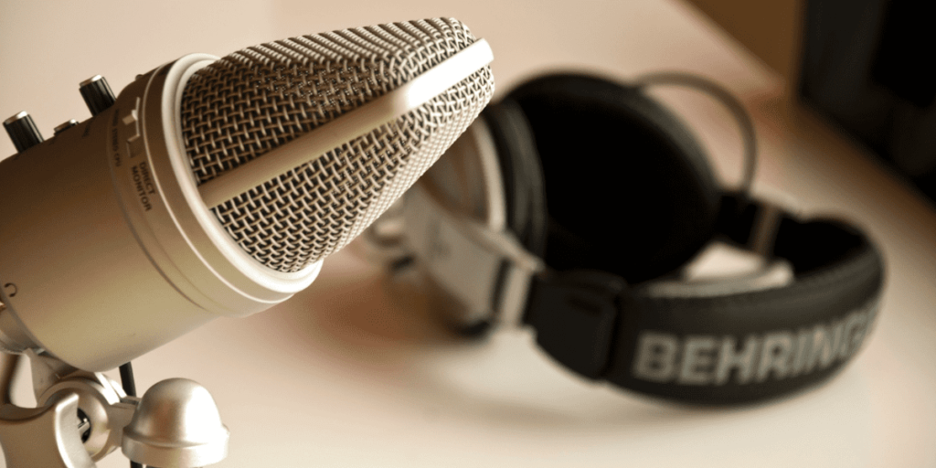 How to Start a Podcast For Beginners
